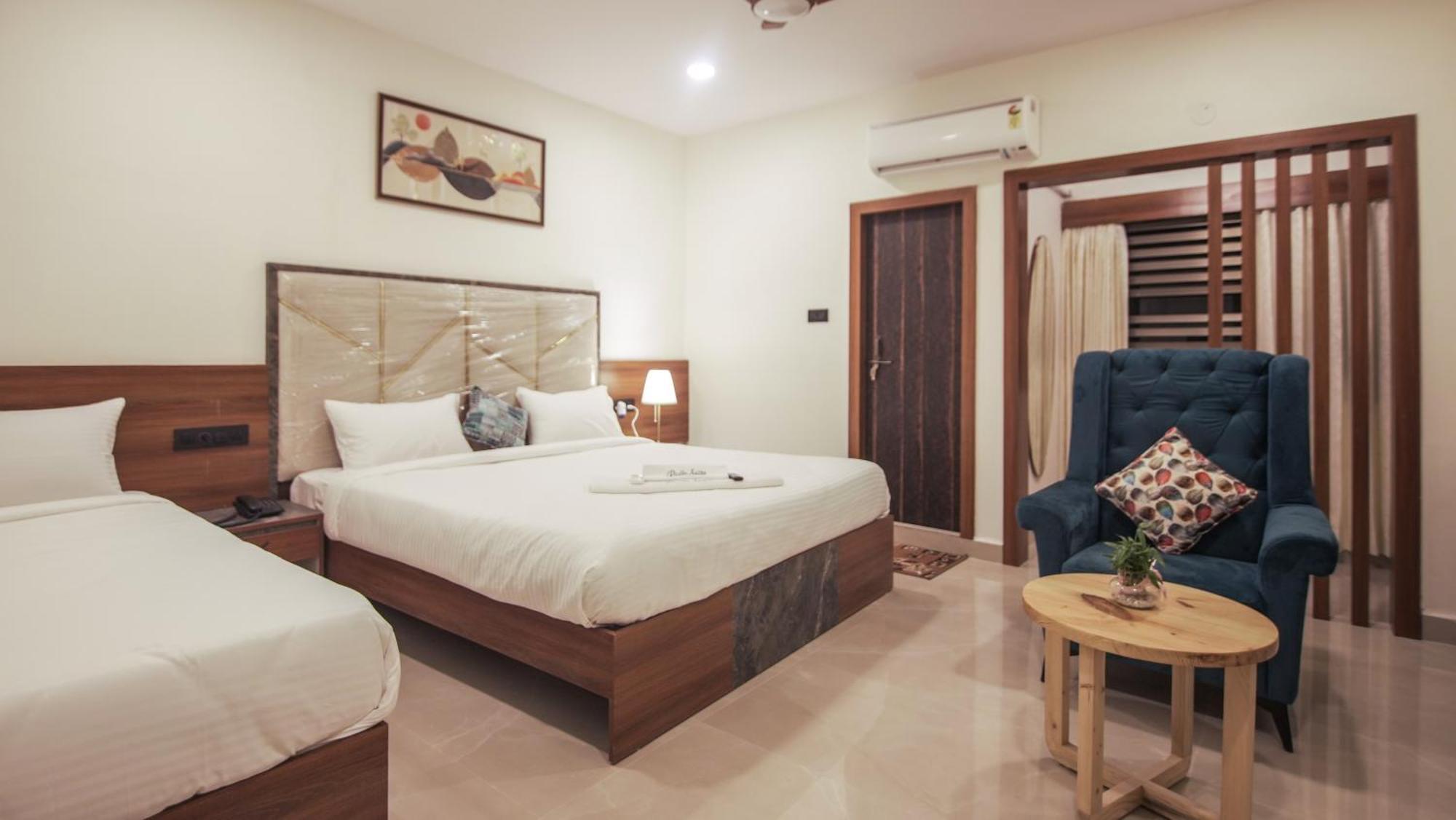 Radhe Suites Hyderabad Esterno foto