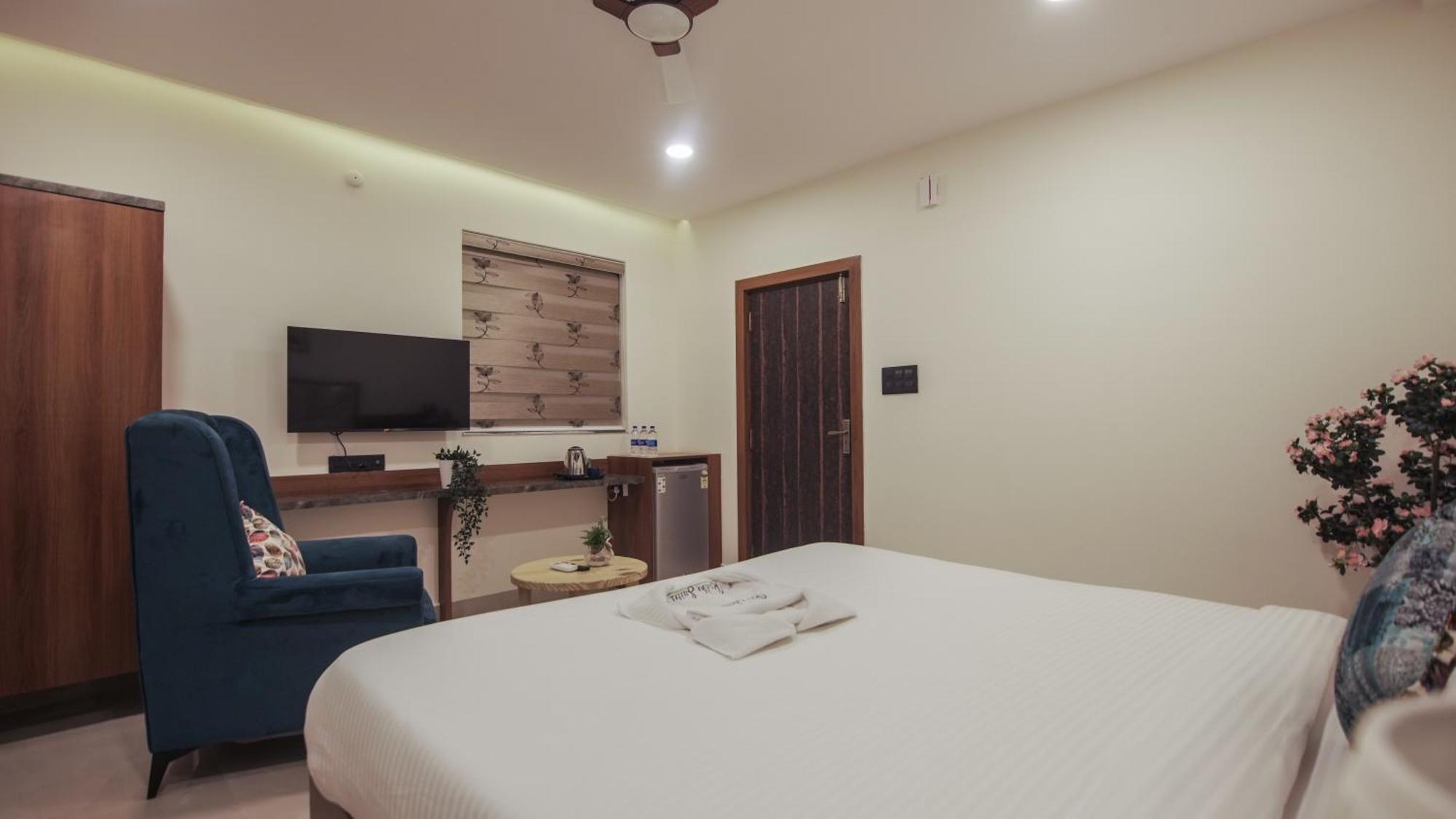 Radhe Suites Hyderabad Esterno foto