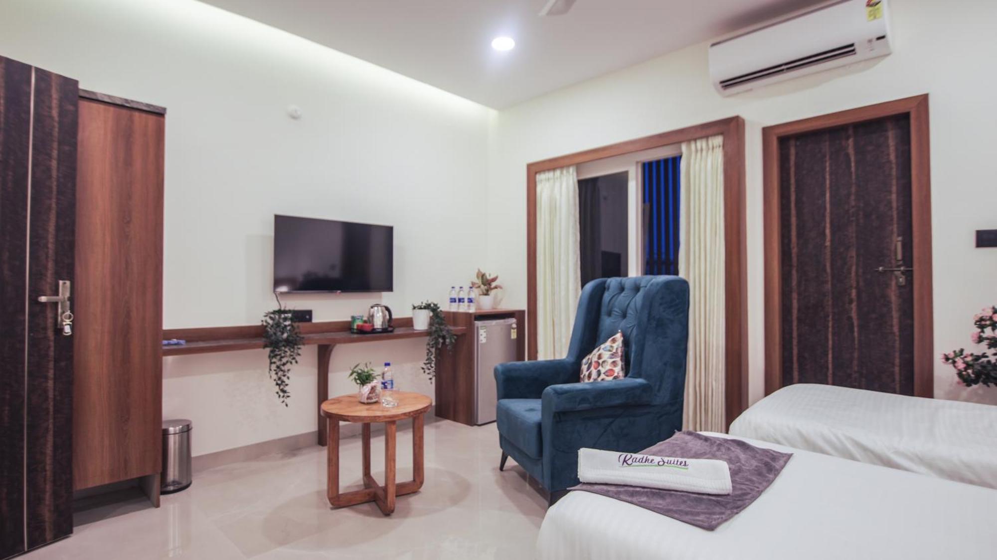 Radhe Suites Hyderabad Esterno foto