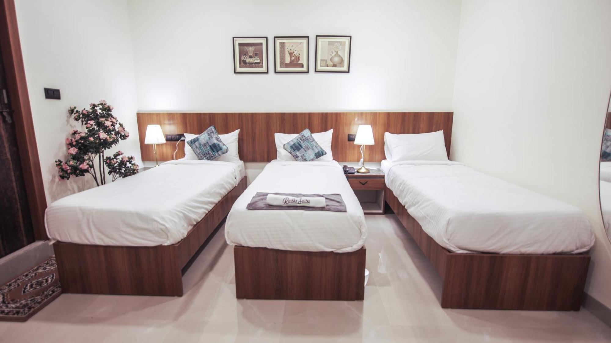 Radhe Suites Hyderabad Esterno foto